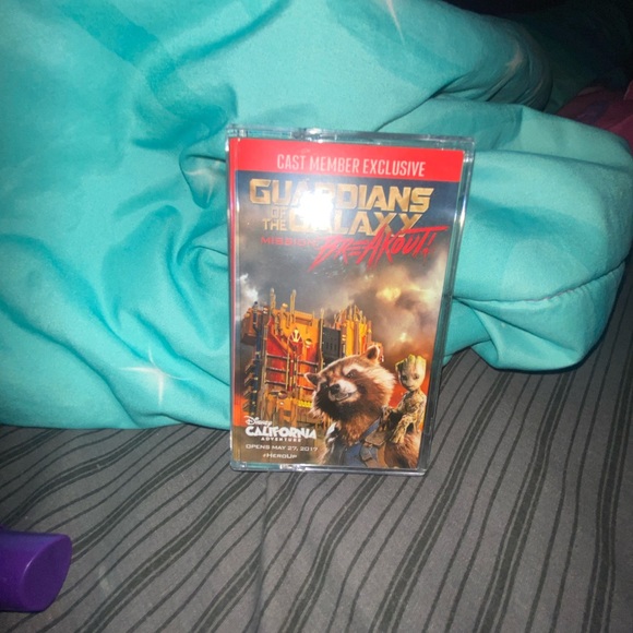 Disney Guardians of the Galaxy Breakout Cast Member Exclusive Cassette Tape Rare - Picture 2 of 8